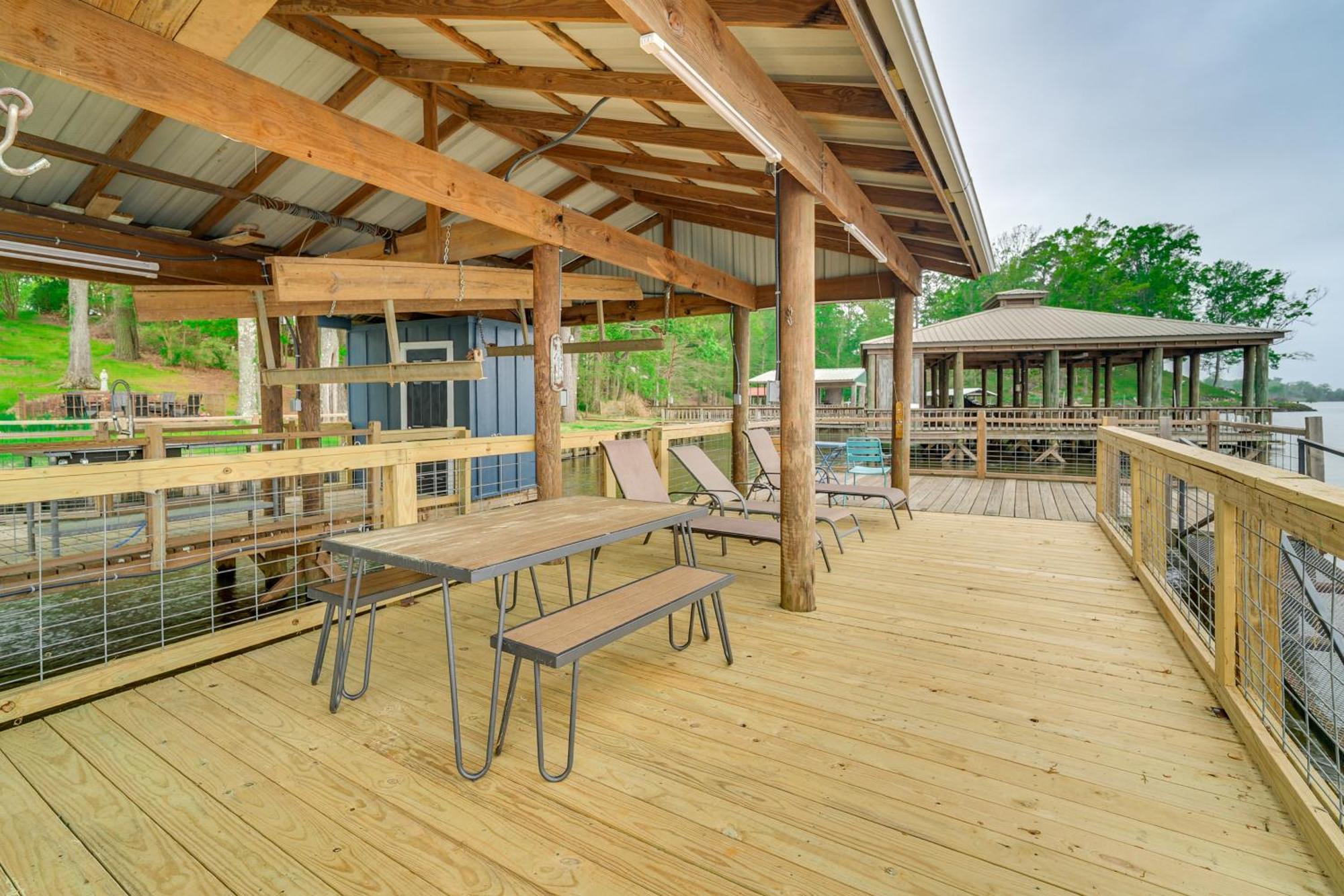 הוילה Alliance Waterfront House On Toledo Bend With Private Dock! מראה חיצוני תמונה